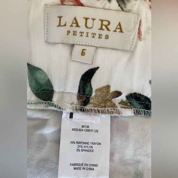 Laura/ pettiness/ Tropical Print Pull-On Capris Host Pick ⭐️ - Picture 8 of 8